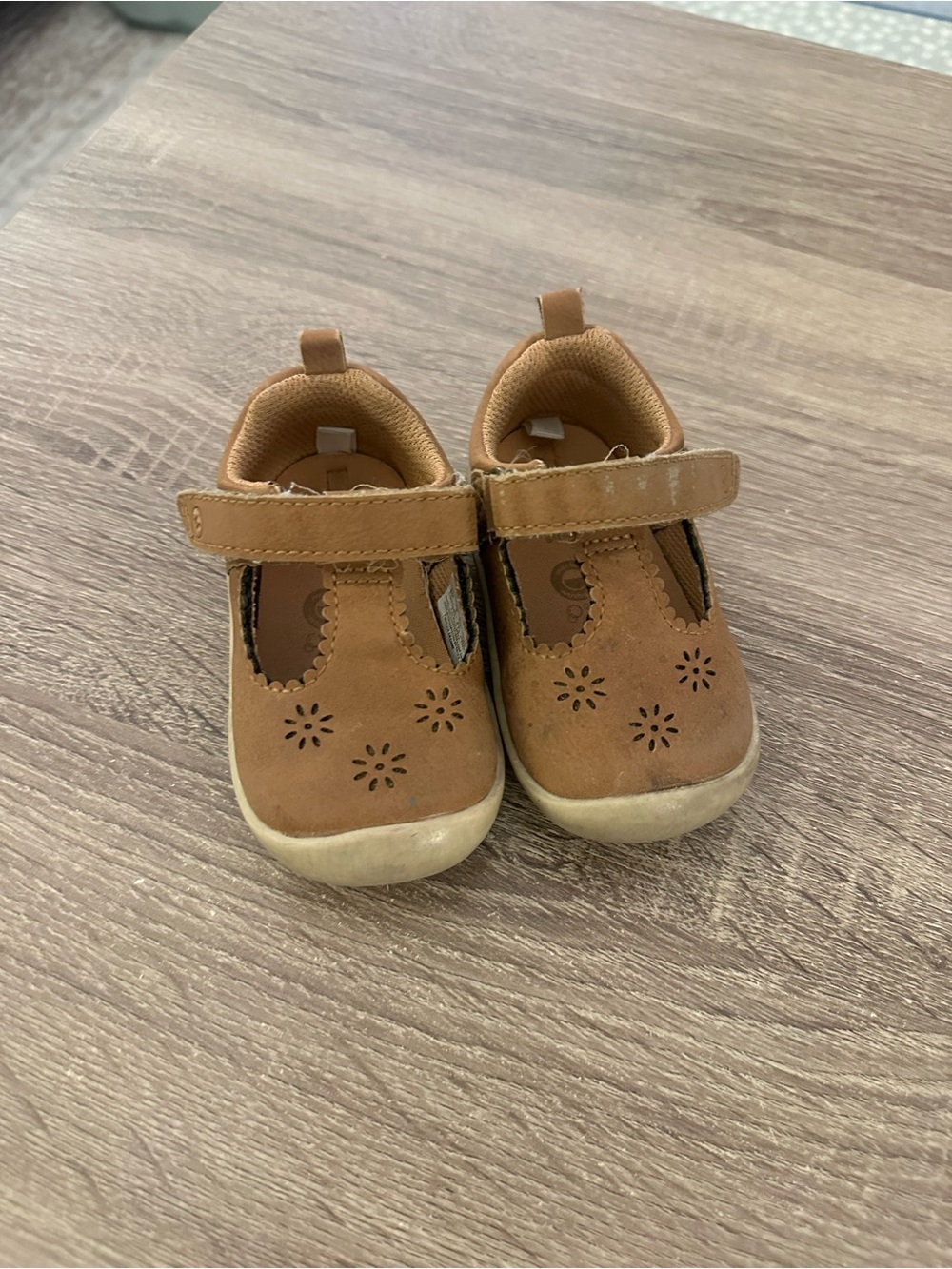Kids Tan Stride Rite Shoes with Velcro Strap